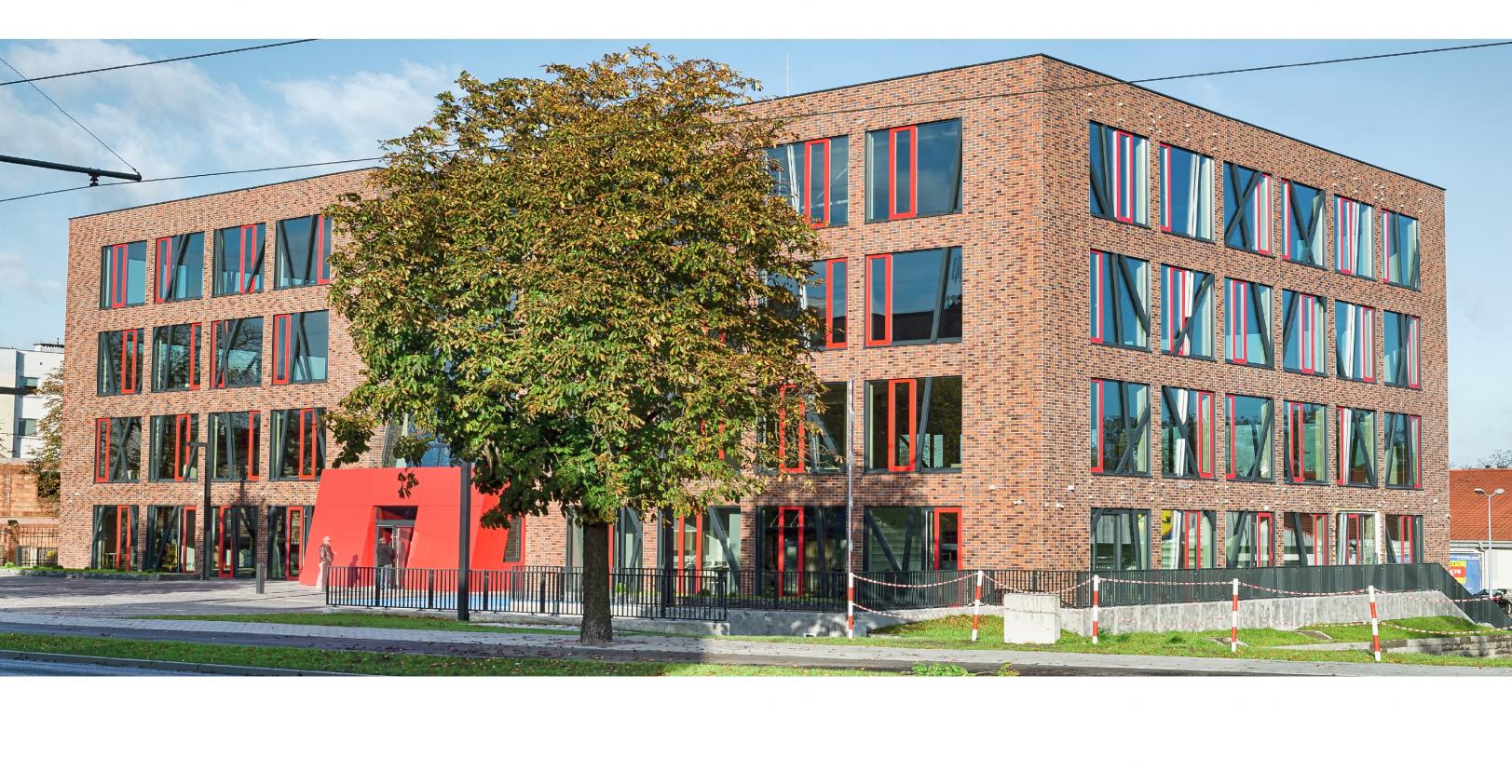 Lubicka Office Apro Investment